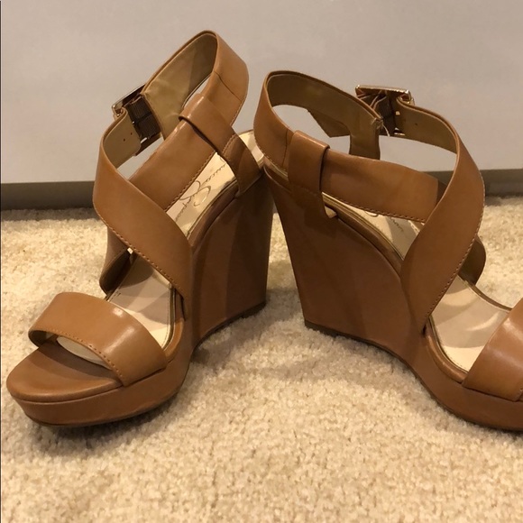 Jessica Simpson - Tan leather wedge heels - sz 8 - Picture 5 of 6